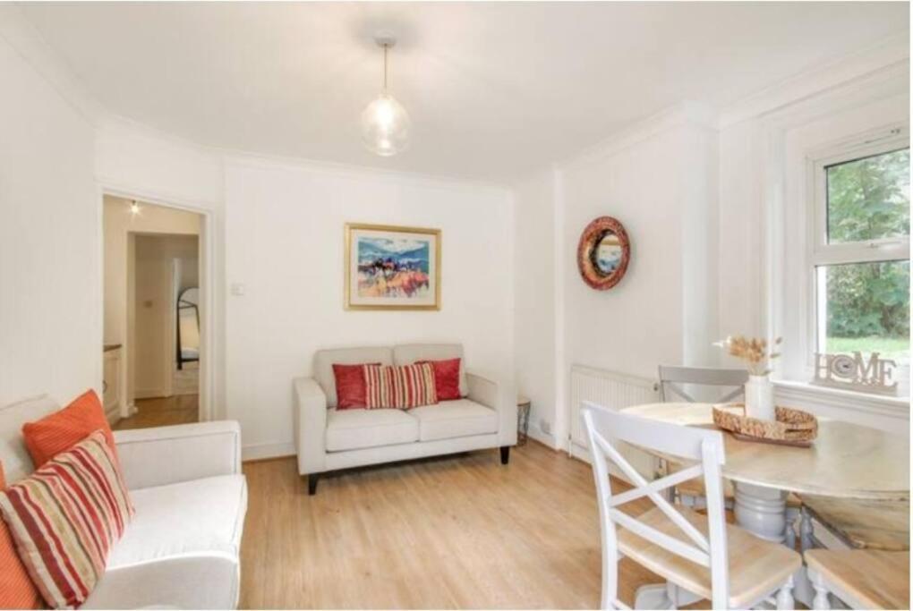 Central 2 Bedroom Garden Flat With Free Parking Royal Tunbridge Wells Εξωτερικό φωτογραφία